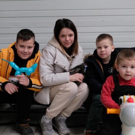 ЮНІСЕФ спільно з Мінсоцполітики запускають програму грошової допомоги вразливим родинам із дітьми