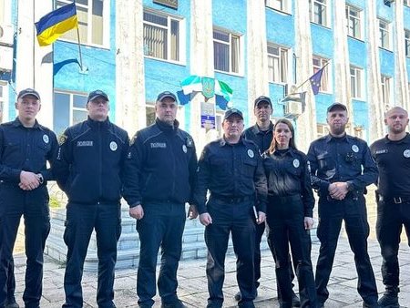 Депутатам представили поліцейських офіцерів громади