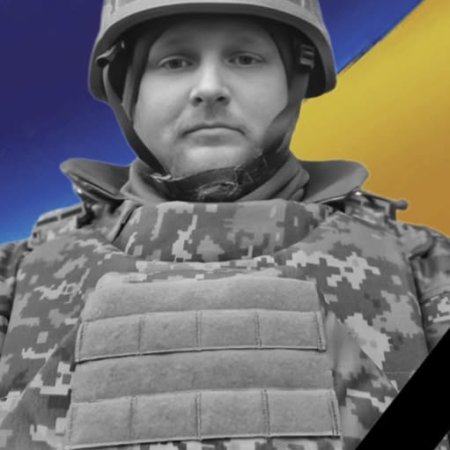 Сарненська громада з глибоким сумом прощається з Героєм.