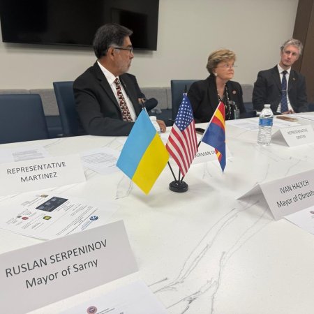 Голова Сарненської міської ради Руслан Серпенінов вивчає досвід місцевого самоврядування в Арізоні (США)
