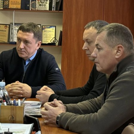 Мислити глобально — діяти локально.