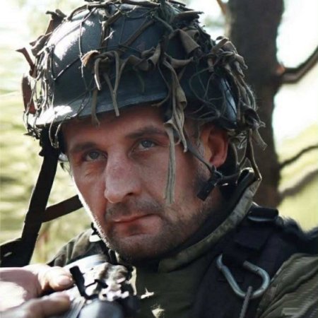 Сарненська громада у скорботі схиляє голови перед світлою пам’яттю солдата Антоніча Володимира Миколайовича.