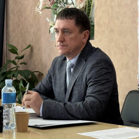 Позачергова 43-тя сесія Сарненської міської ради.