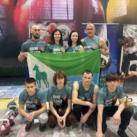 Успішний виступ наших спортсменів на чемпіонаті України з гирьового спорту