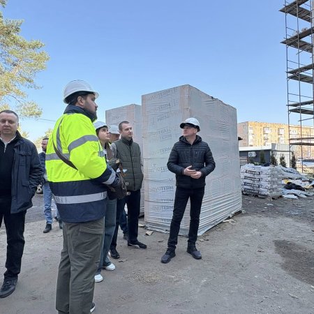 Представники технічної підтримки Програми Європейського інвестиційного банку «Енергоефективність громадських будівель в Україні» здійснили черговий моніторинговий візит до Сарненської громади