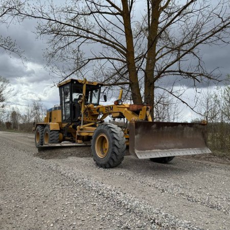 Завдяки механізму співфінансування з бюджету Сарненської громади та Рівненської ОДА сьогодні розпочато роботи роботи з поточного ремонту дорожнього покриття