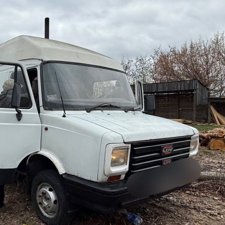 Передали евакуаційне авто для розвідників 