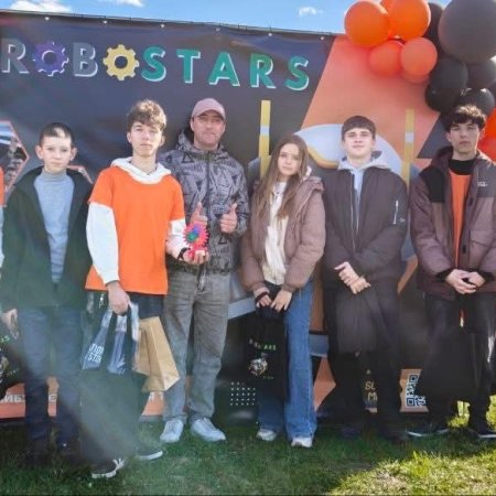 Майбутнє будується сьогодні: наші юні інженери підкорюють всеукраїнський «RoboStars-2026»!