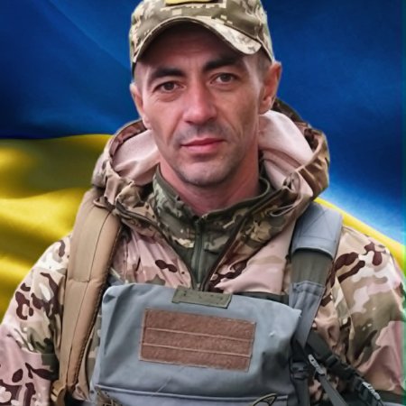 Сумна звістка надійшла до громади — від отриманих поранень відійшов у вічність військовослужбовець, солдат Зембіцький Роман Вікторович.