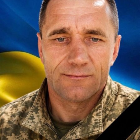 Сарненська громада з глибоким сумом отримала звістку про підтвердження загибелі солдата Валерія Романовича Абрамовича.