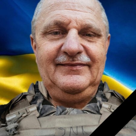 Сарненська громада отримала трагічну звістку. Після тривалого часу невідомості підтверджено загибель старшого лейтенанта Олександра Васильовича Лисанюка