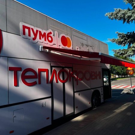 У Сарнах відбувся масштабний донорський день у мобільному хабі «Теплокровні»